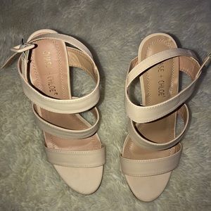 Never worn light pink/nude heels 8.5! 👡